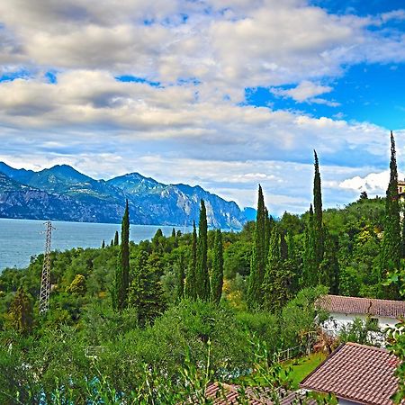 Villaggio Albergo Casa E Lago Brenzone Extérieur photo