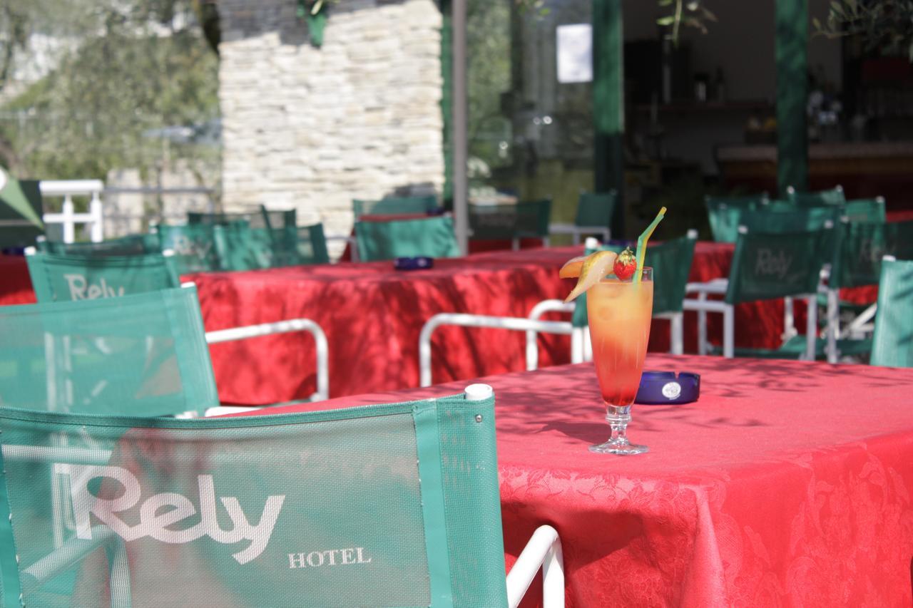 Villaggio Albergo Casa E Lago Brenzone Extérieur photo